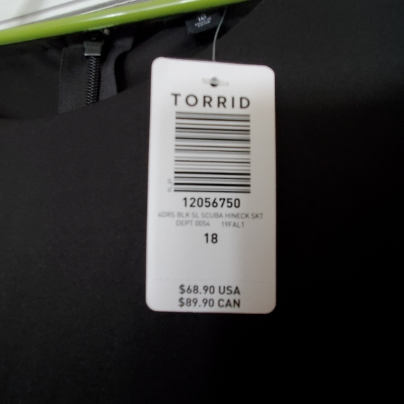 Black dress - Picture 2 of 3